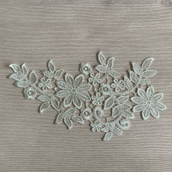 Applique dentelle blanc 26 x 15 cm