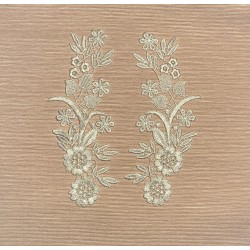 Applique dentelle pair