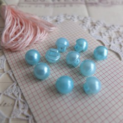 10 boutons bleu clair fausse perle