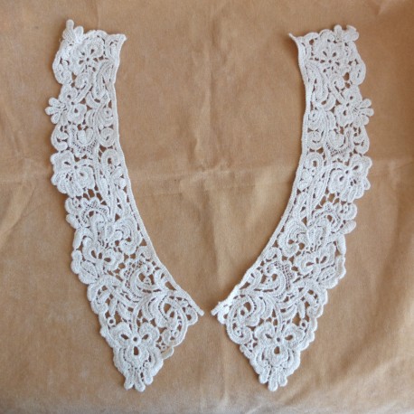 Col en dentelle Applique beige 32x9,5cm